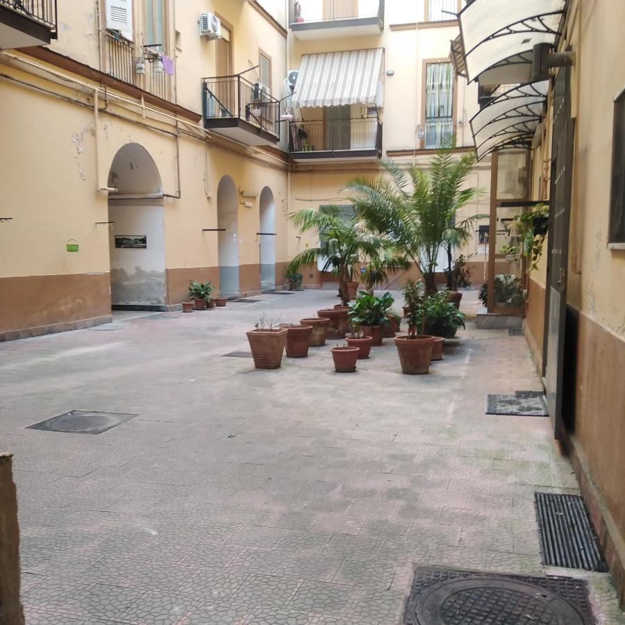 Casa Confort - Napoli Centro Εξωτερικό φωτογραφία